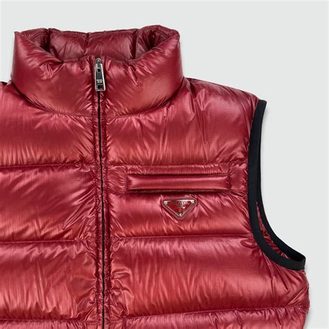 prada puffer gilet